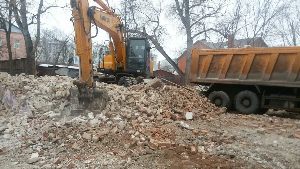 Вывоз мусора ОССиГ с выездом в Белой Калитве в октябре